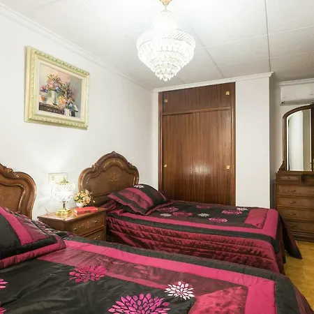 Apartment Playa 500m Y Centro Pueblo 600m, Piscina, 4 Clim, 2 Parkings